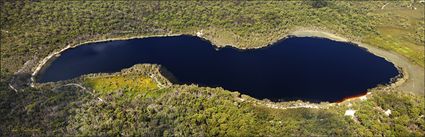 Brown Lake - North Stradbroke Island - QLD (PBH4 00 19185)